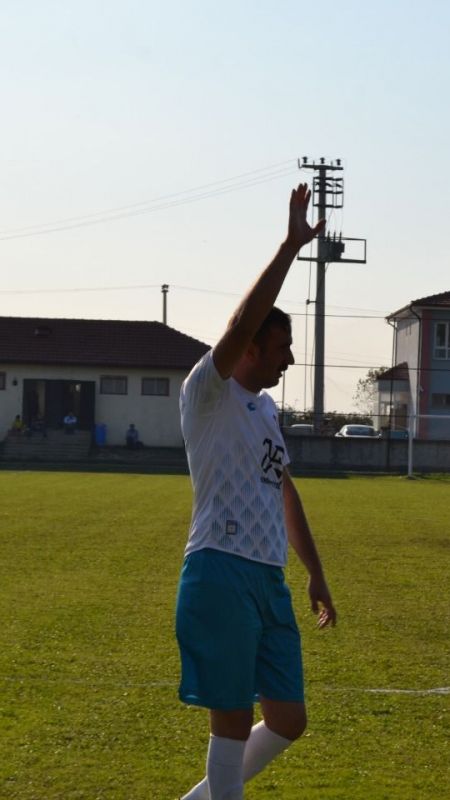 Kazimiyespor 3'te 3 yaptı.