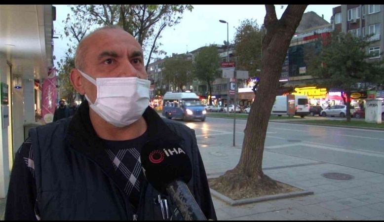 Deprem sonrası vatandaşların sokakta bekleyişi sürüyor
