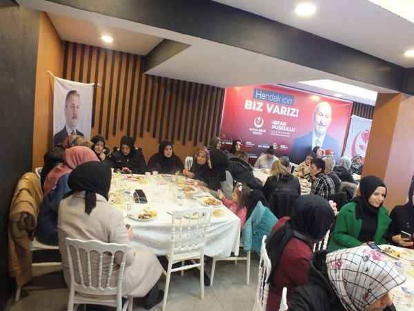 Püsküllü kahvaltı programında bayan teşkilatı ile buluştu