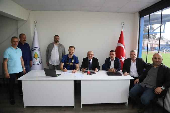 Hendekspor transferde hız kesmiyor
