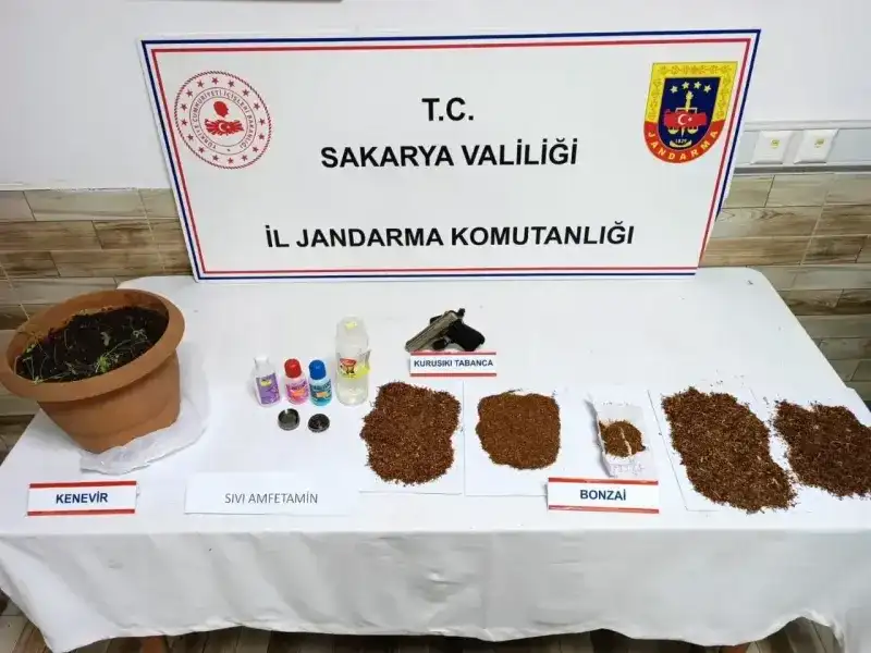 Uyuşturucu Sevkiyatı Kuzey Marmara Otoyolunda Jandarma’ya Takıldı”