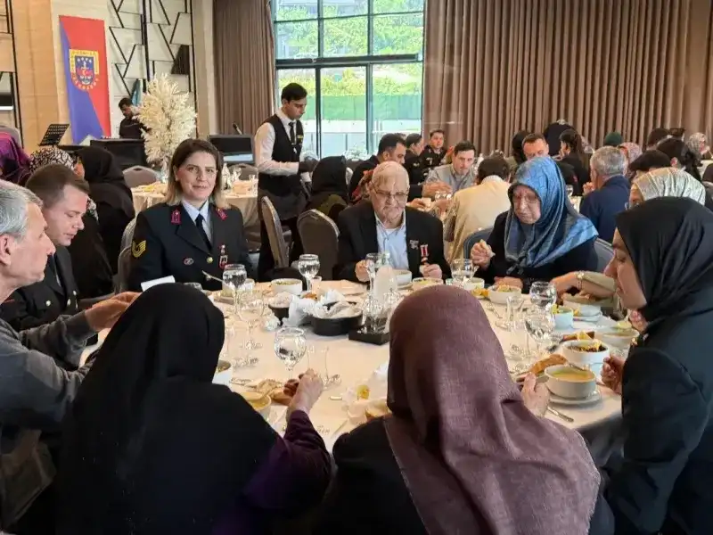 Sakarya'da Şehit Ailelerine Yönelik Yemek Programı Düzenlendi