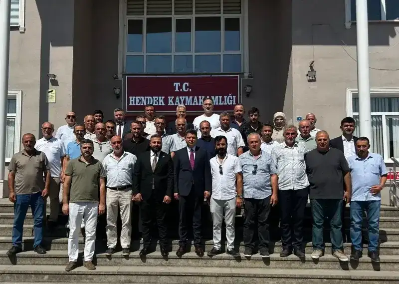 Hendek  muhtarlar derneğinden yeni kaymakam Gökpınar'a ziyaret