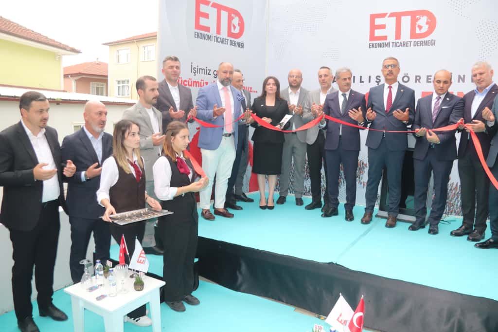 Ekonomi Ticaret Derneği yeni ofisini dualarla açtı