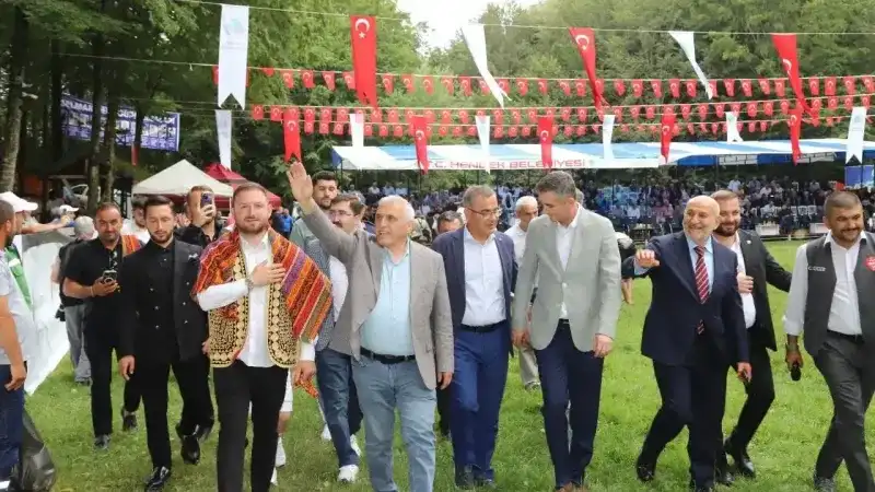 İş insanı Faruk Koç tekrar Selman Dede Yağlı Güreşleri ağası oldu
