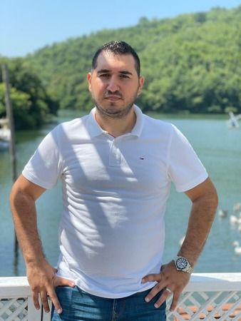 Ugur Sofu ; Almanya Adlı Eseri Çok Beğenildi