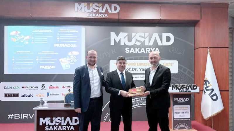 MÜSİAD Sakarya’da Ortadoğu perspektifi; Yasin Aktay’dan dikkat çeken değerlendirmeler