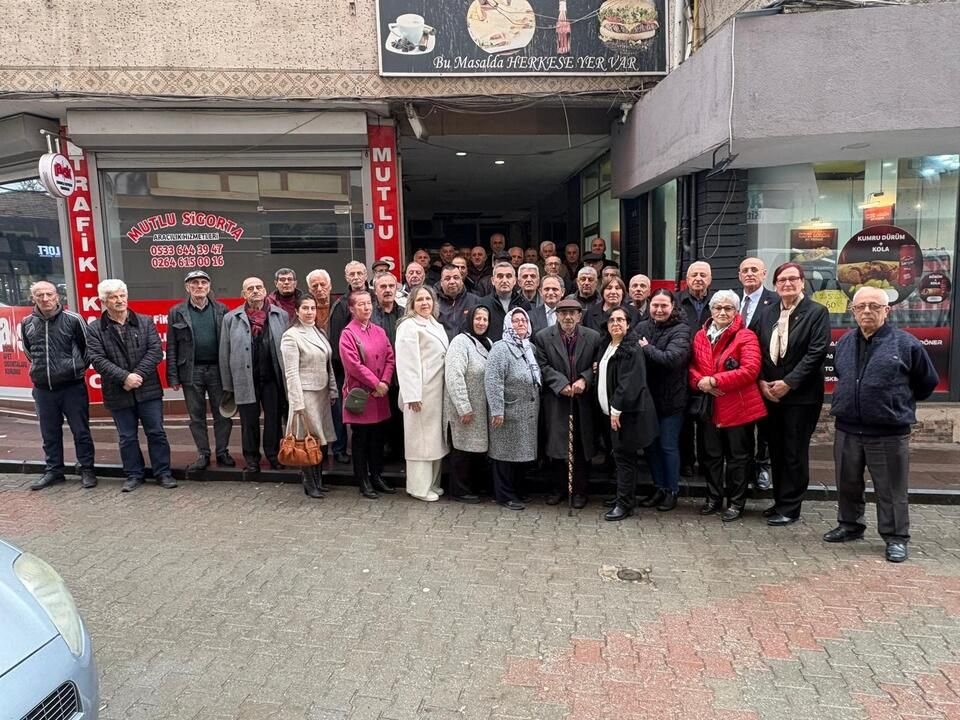 CHP Hendek parti binasında bayramlaştı