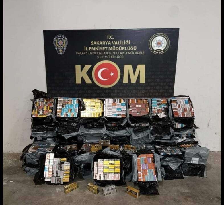 Hendek Gişelerinde 312.000 adet yeni nesil ısıtmalı elektronik sigara tütünü ele geçirildi