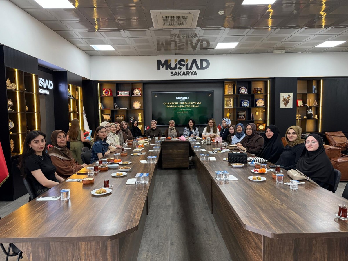 MÜSİAD Sakarya’da geleneksel bayramlaşma programına yoğun ilgi