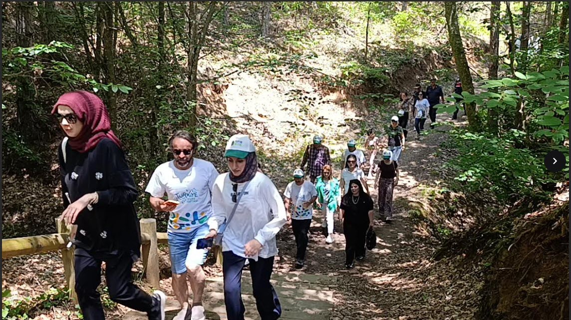 Bilecik'te Çevre Haftası kapsamında doğa yürüyüşü düzenlendi