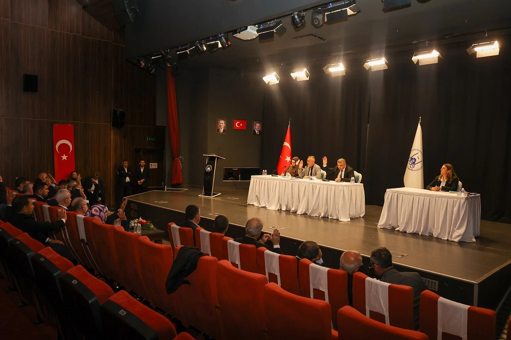 Adapazarı’nın 3 Milyar 990 Milyon TL’lik 2027 Bütçesi Oy Birliğiyle Kabul Edildi